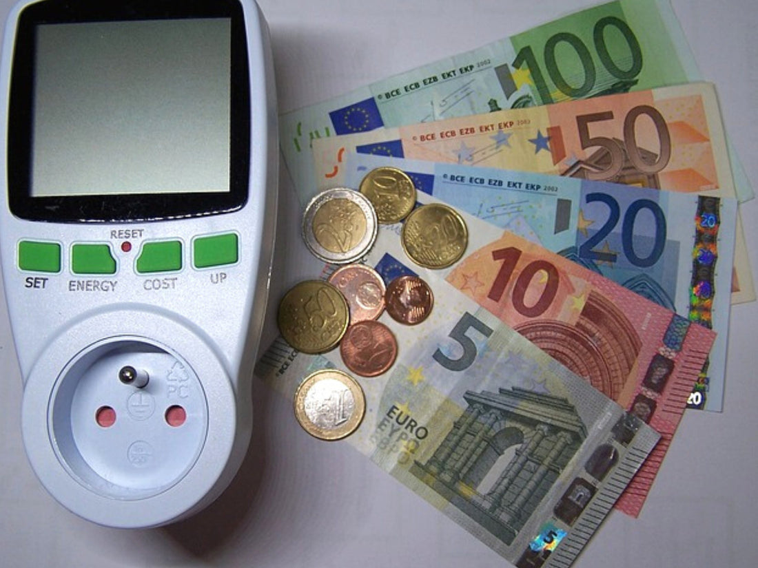 CARO BOLLETTE, CONSUMI ELETTRICI e di GAS: ECCO COME RIDURLI IN CUCINA, RICETTE